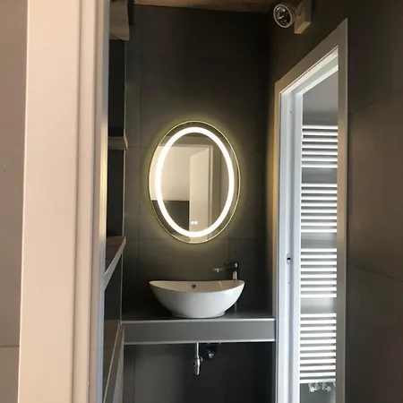 Apartman Comolakehouse