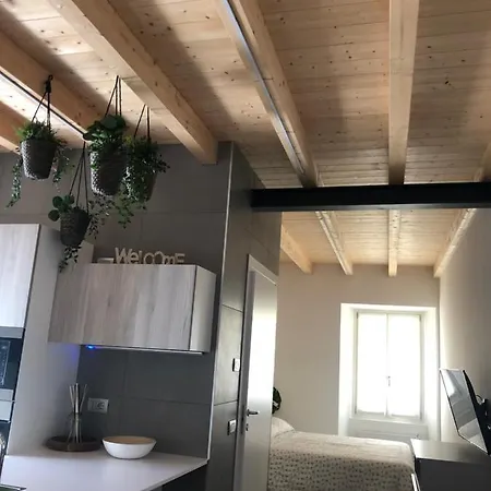Comolakehouse * קומו