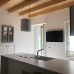 Comolakehouse